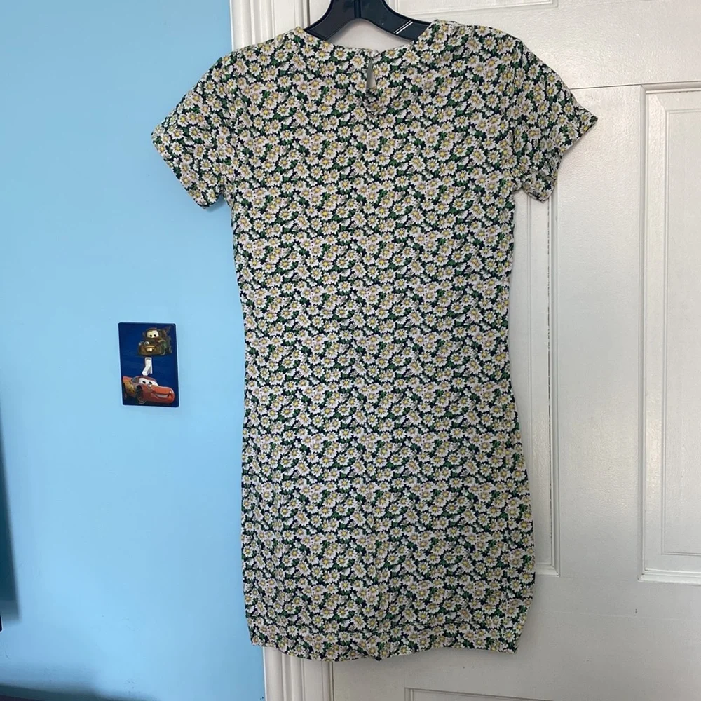 Free with 300 purchase- french connection floral mini dress - Picture 2 of 5